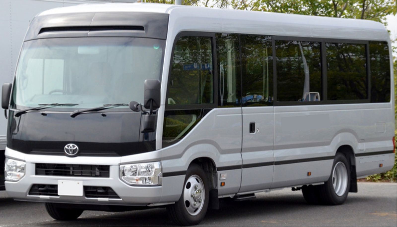 Coaster BusMinibus Car Rental Cheap Car Hire Uganda Kampala for Group Trips